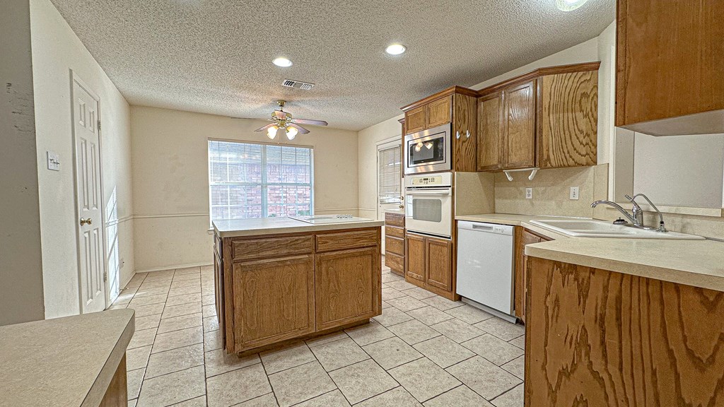 4217 Pinon Ridge Dr Property Photo 7