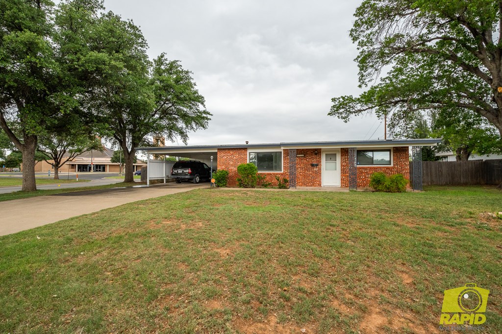 2770 Southwestern Ave Property Photo 4