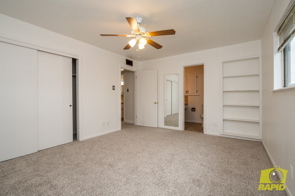 2770 Southwestern Ave Property Photo 16