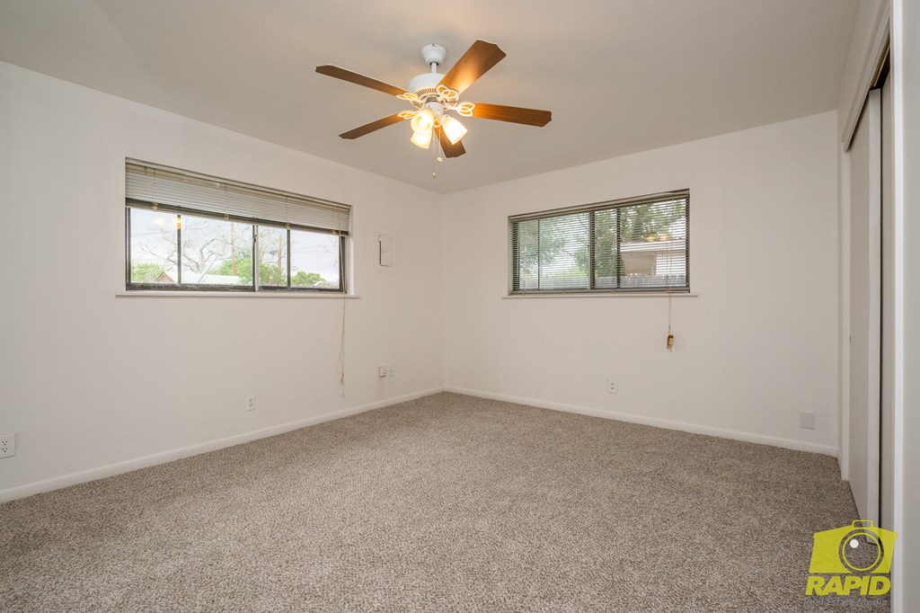 2770 Southwestern Ave Property Photo 17