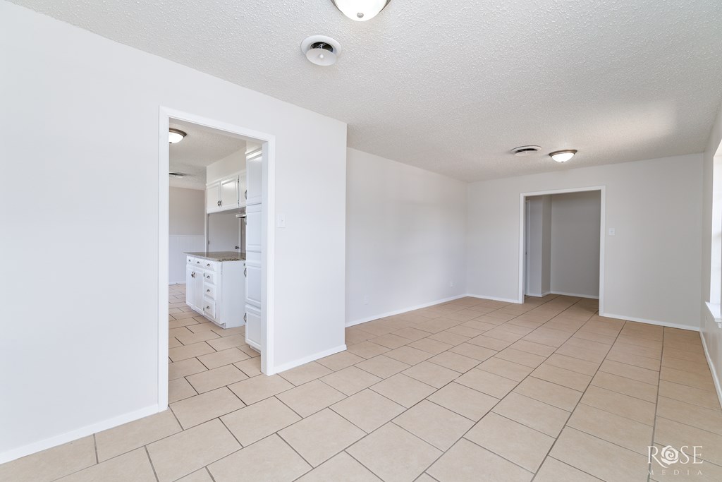 2109 Dartmouth Dr Property Photo 14