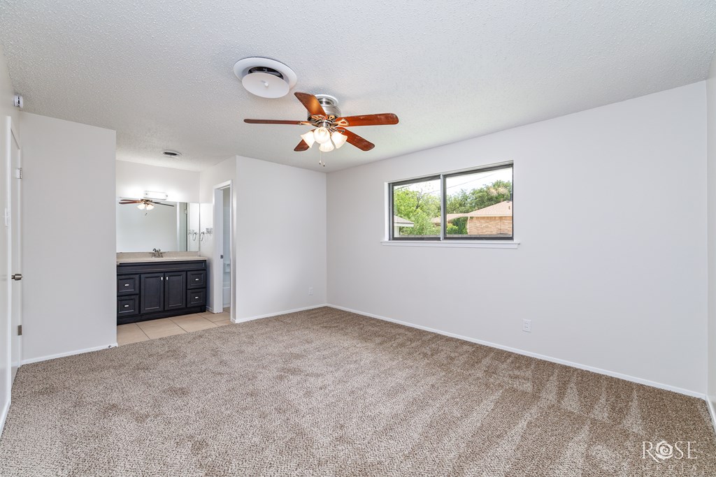 2109 Dartmouth Dr Property Photo 16