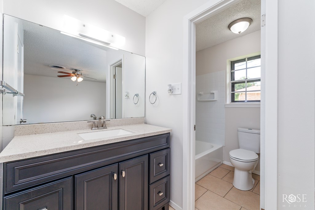 2109 Dartmouth Dr Property Photo 17