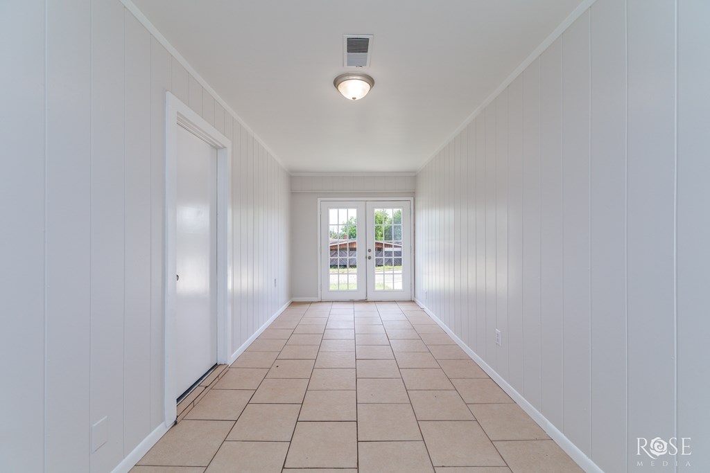 2109 Dartmouth Dr Property Photo 23