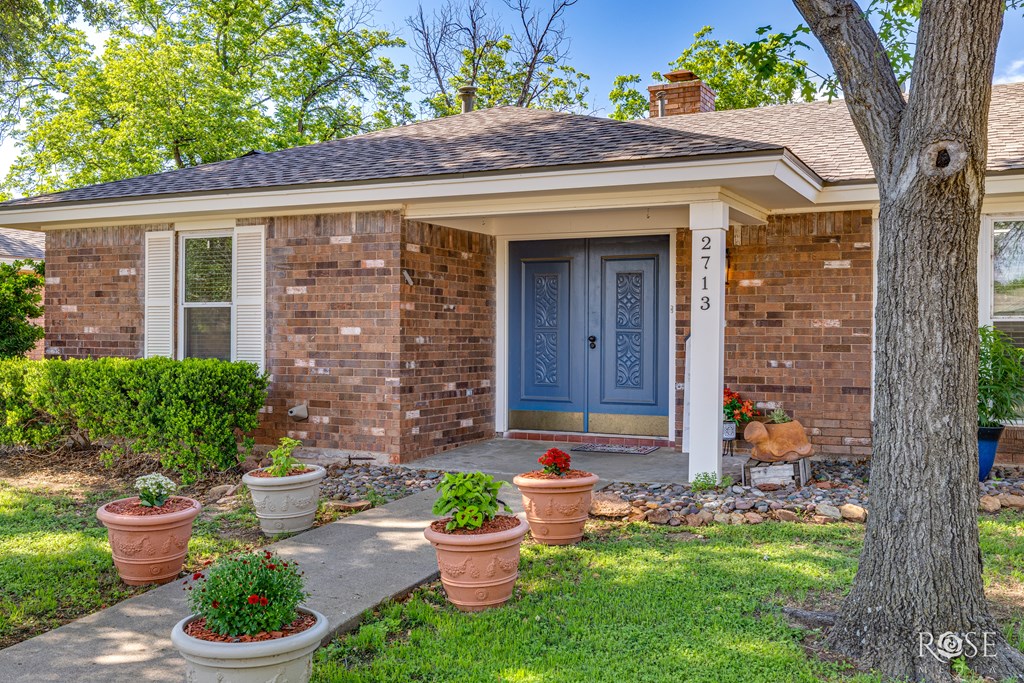 2713 Canyon Creek Dr Property Photo 3