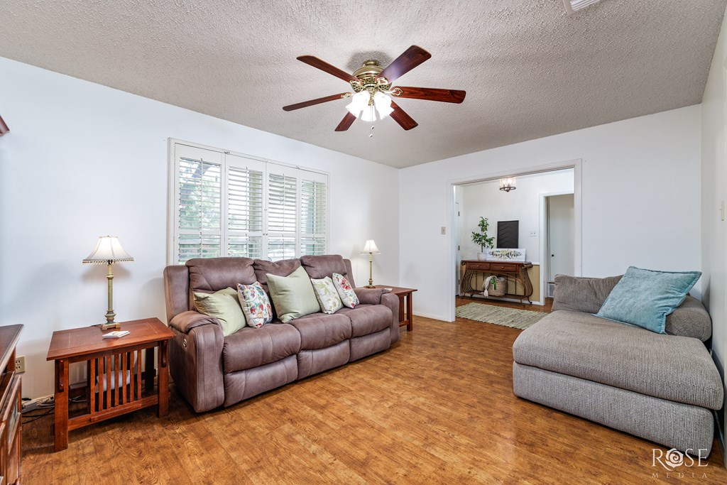 2713 Canyon Creek Dr Property Photo 8