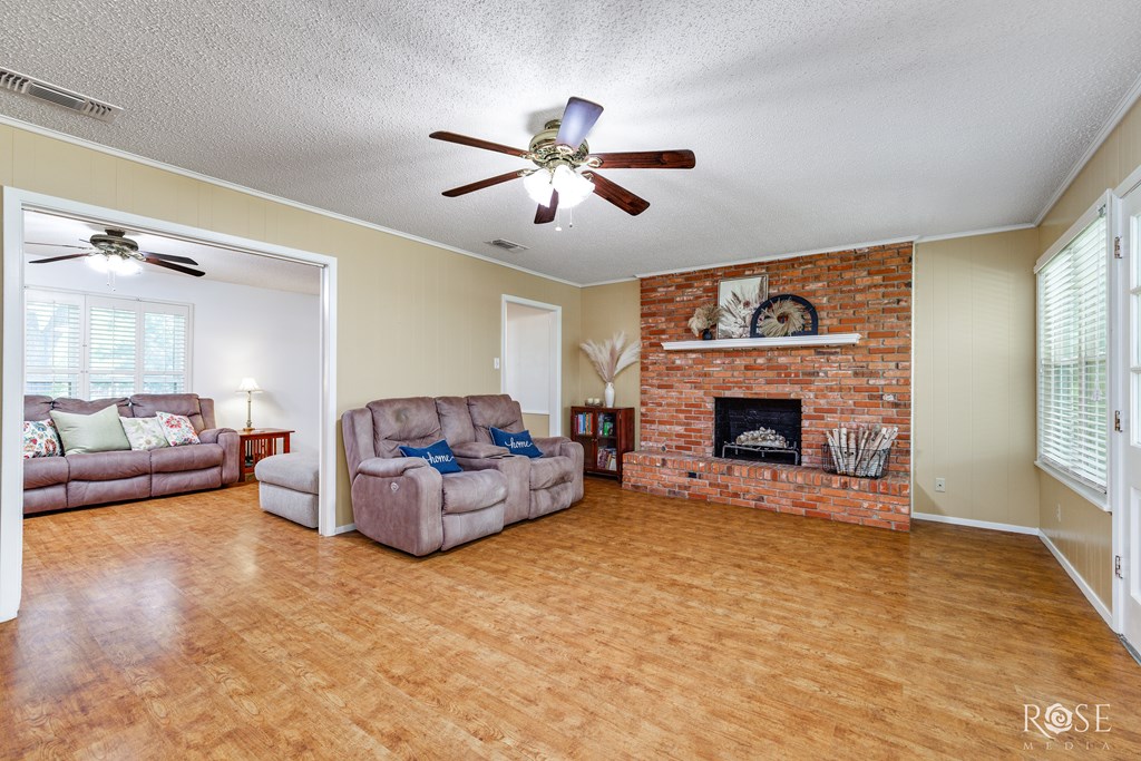 2713 Canyon Creek Dr Property Photo 9