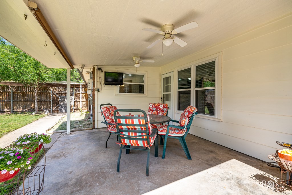 2713 Canyon Creek Dr Property Photo 24