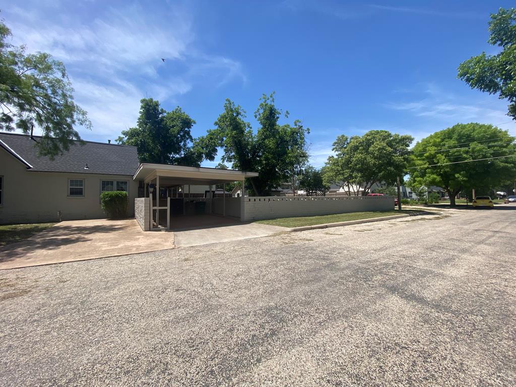 1001 S David St Property Photo 6