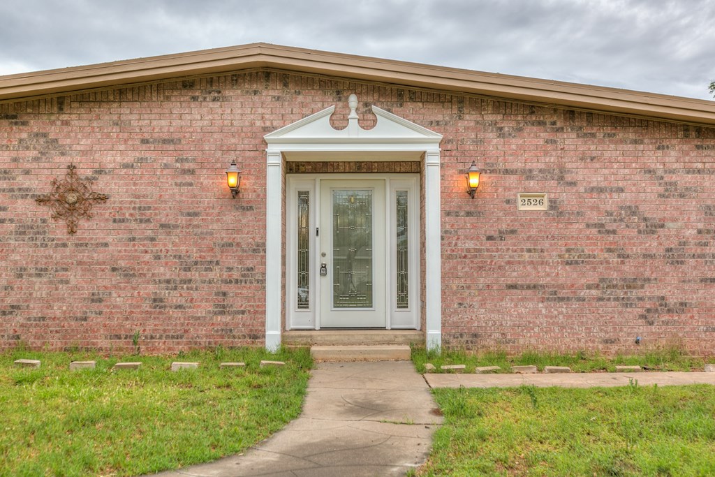2526 Harvard Ave Property Photo 5