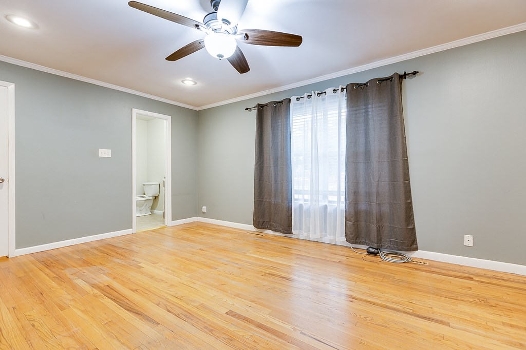 2526 Harvard Ave Property Photo 16