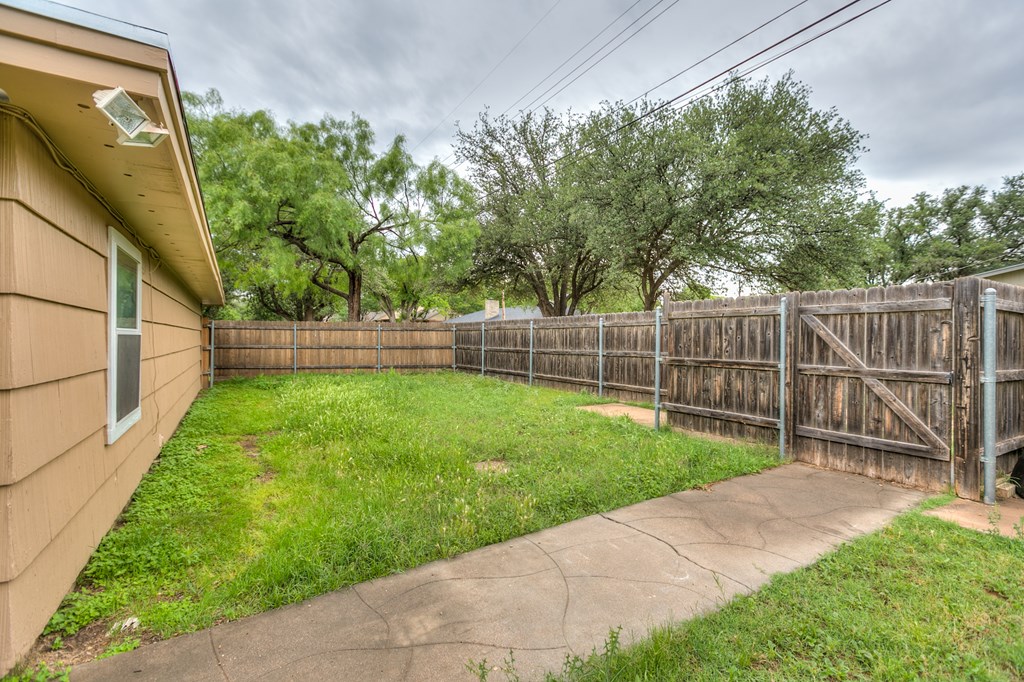 2526 Harvard Ave Property Photo 35