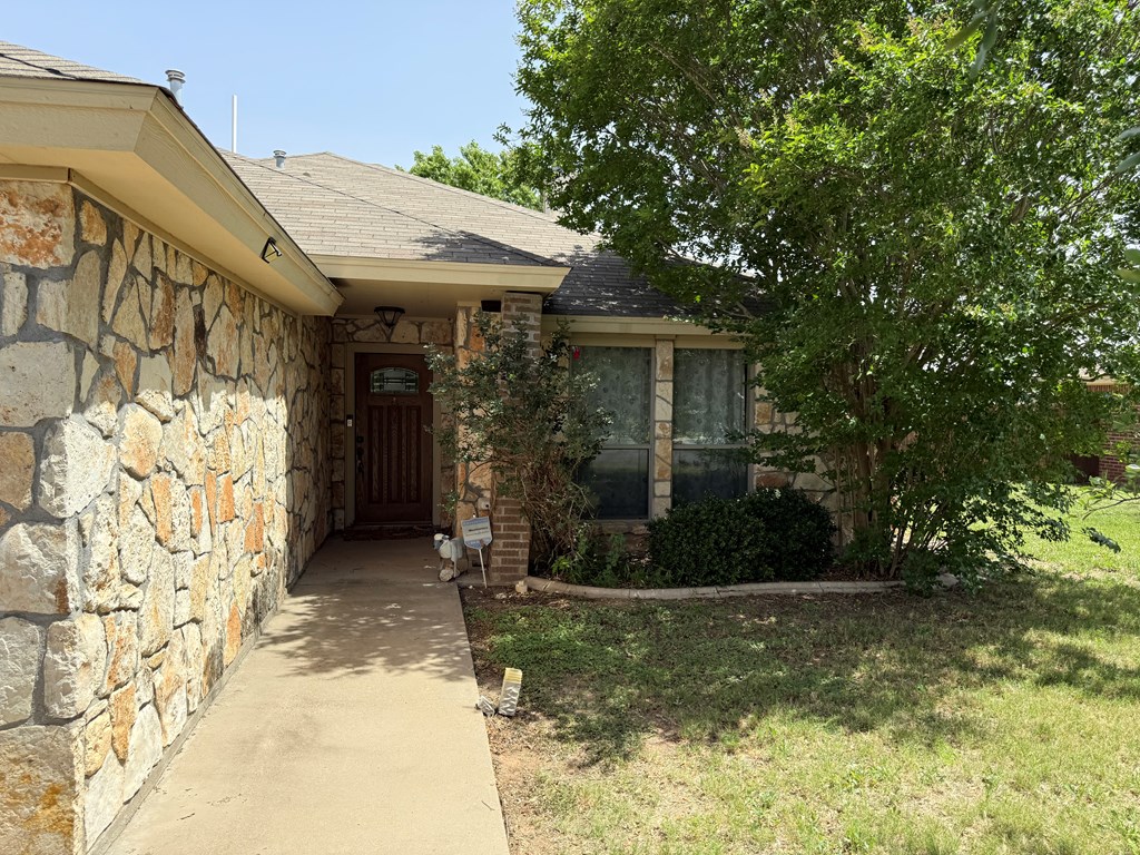 4609 Pinon Ridge Dr Property Photo 2