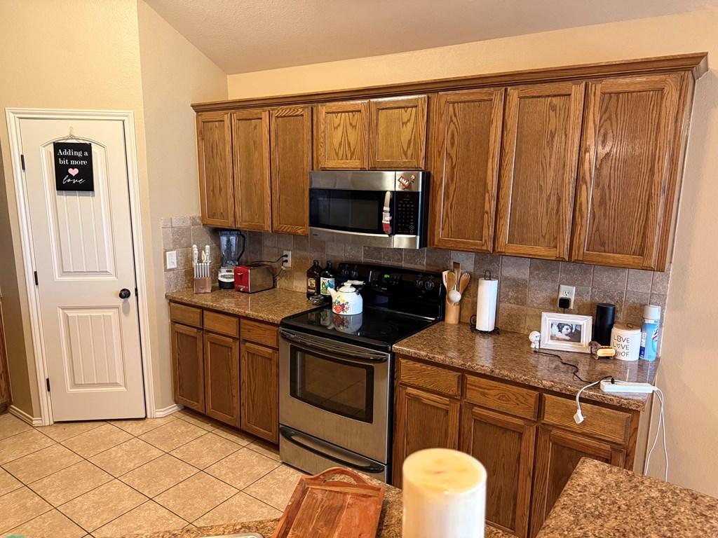 4609 Pinon Ridge Dr Property Photo 8