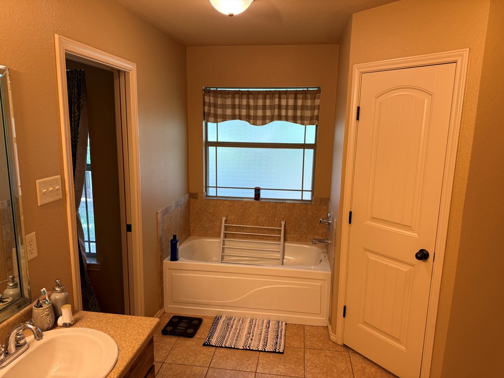 4609 Pinon Ridge Dr Property Photo 13