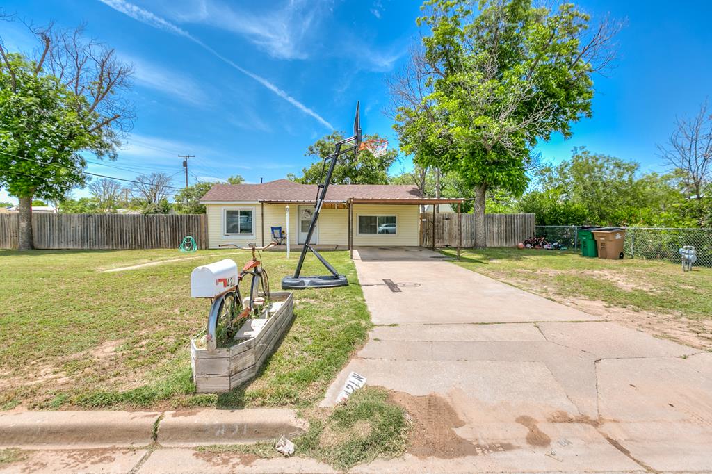 421 N Archer St Property Photo