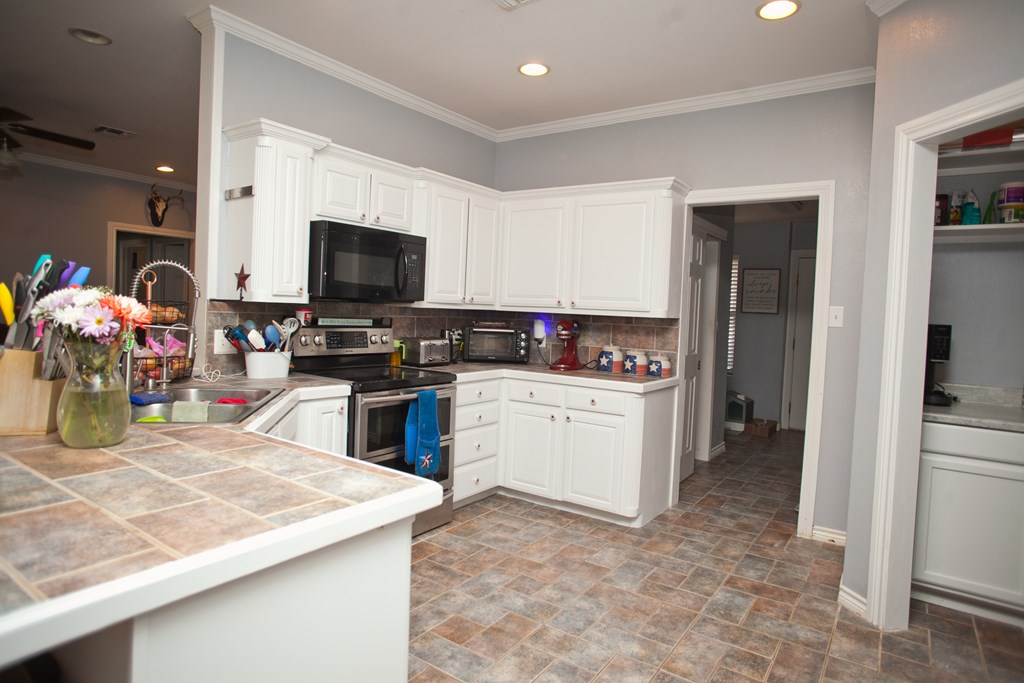 10581 Ballard Rd Property Photo 44