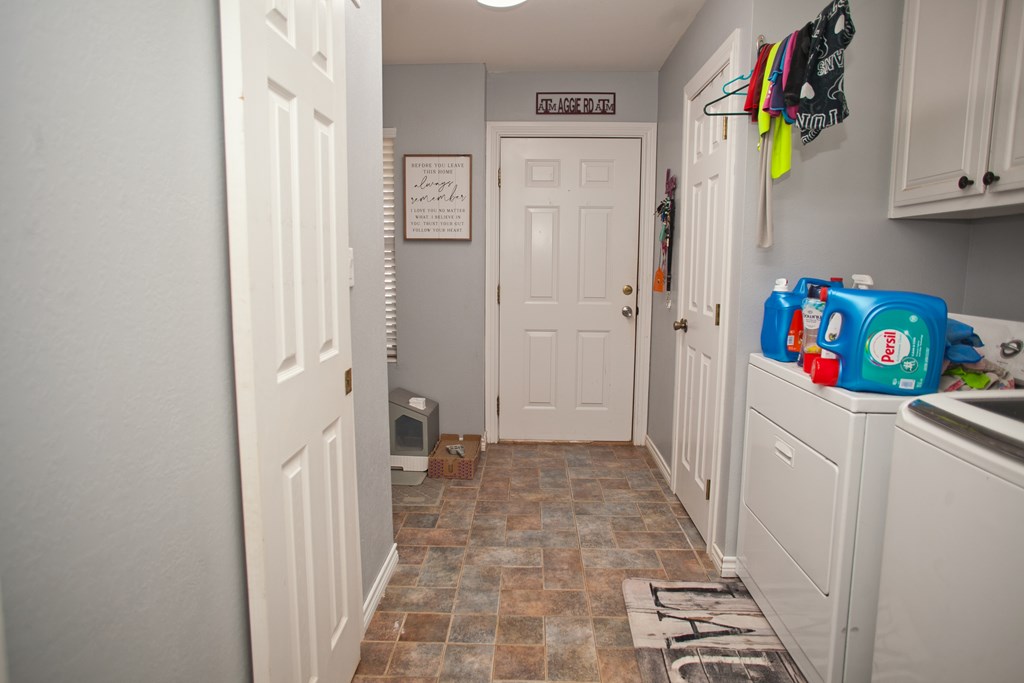 10581 Ballard Rd Property Photo 49