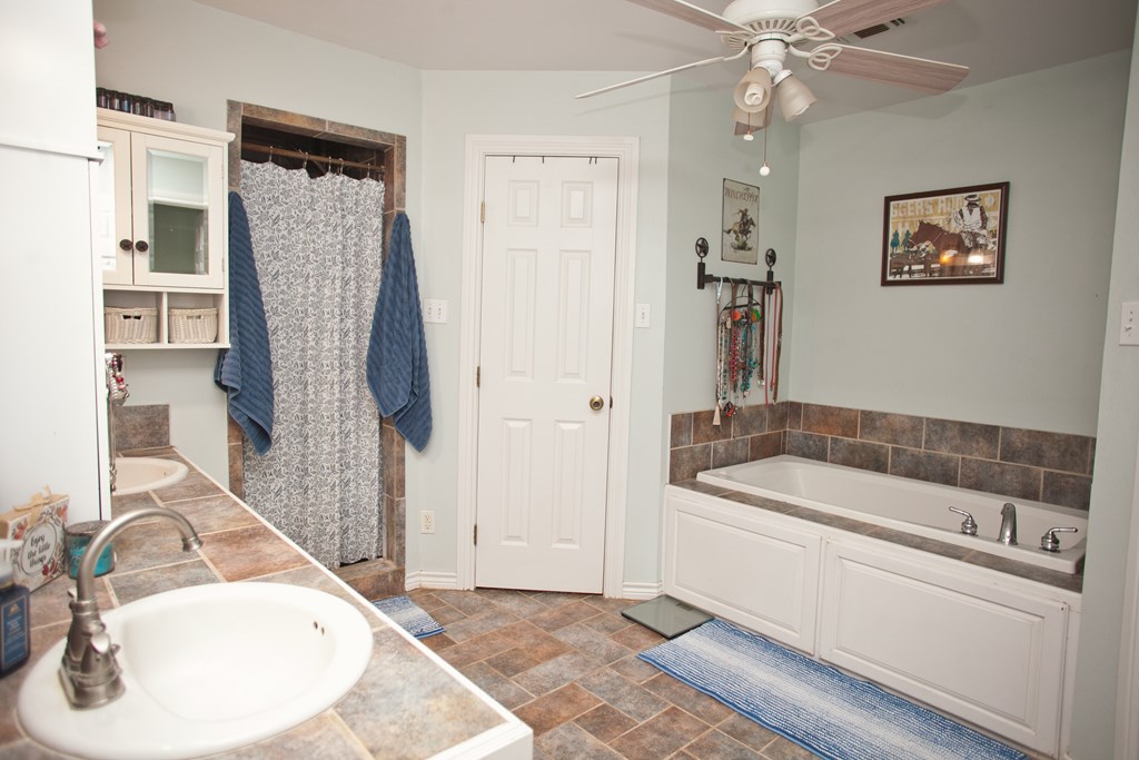 10581 Ballard Rd Property Photo 54