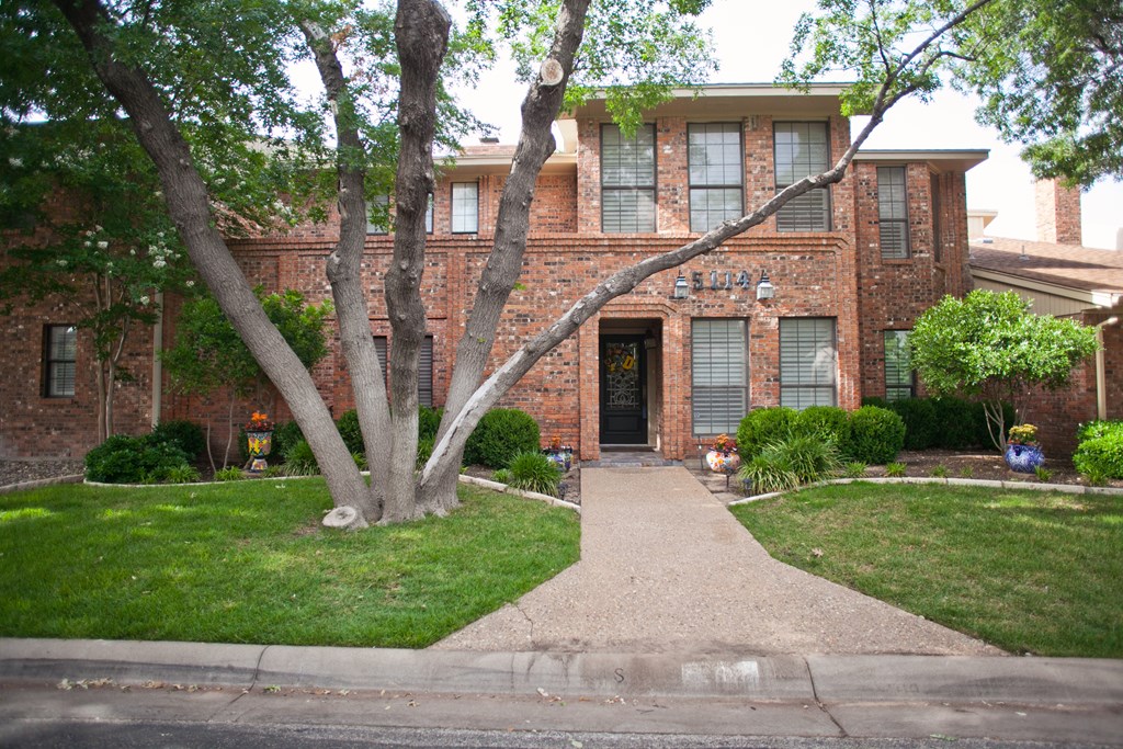 5114 Fairway Dr Property Photo 2