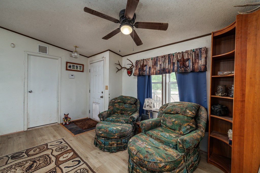 8918 Paradise Lane Property Photo 9