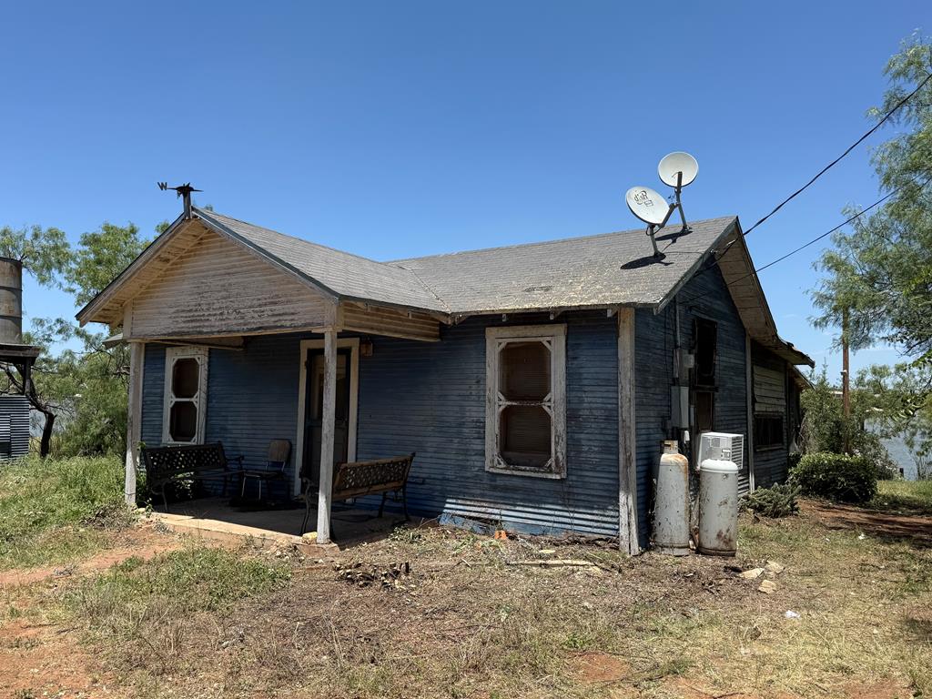 2902 Red Bluff Circle