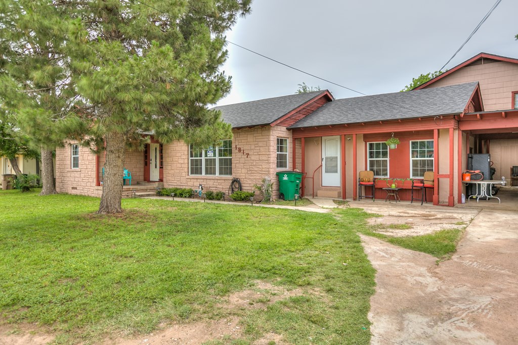 1817 North St Property Photo 4