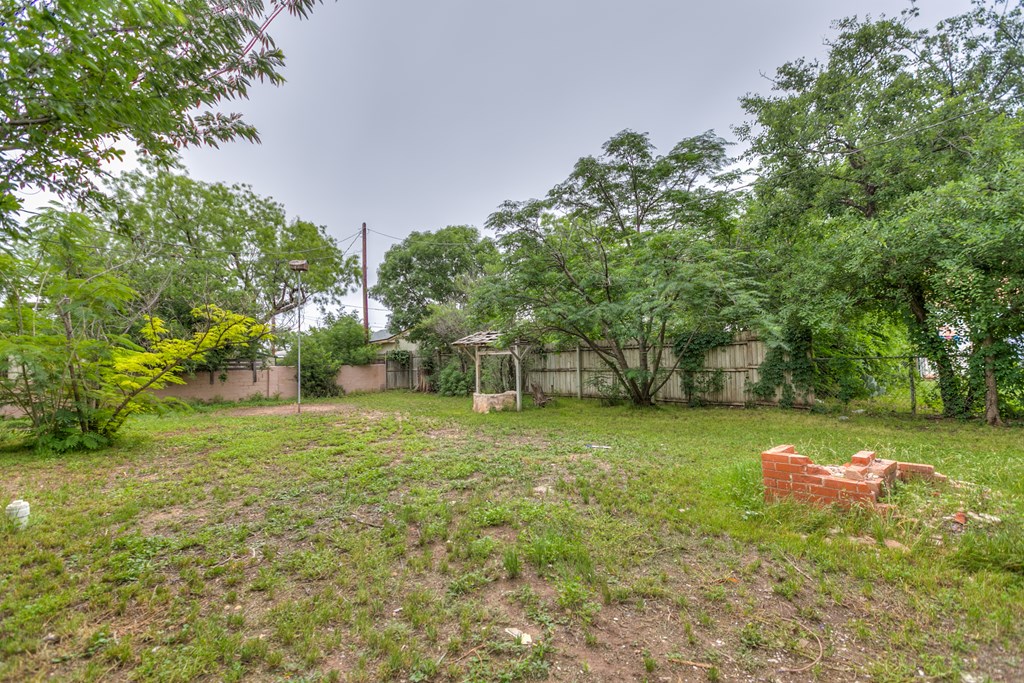 1817 North St Property Photo 21