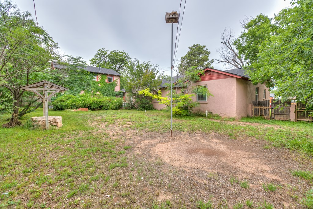 1817 North St Property Photo 24