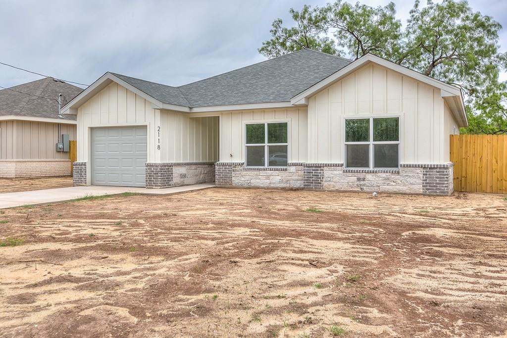 2118 Deaton St Property Photo