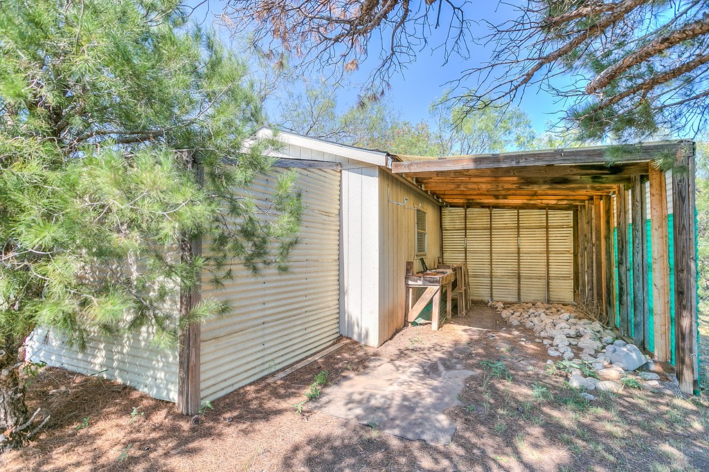 1027 Butterfly Lane Property Photo 31