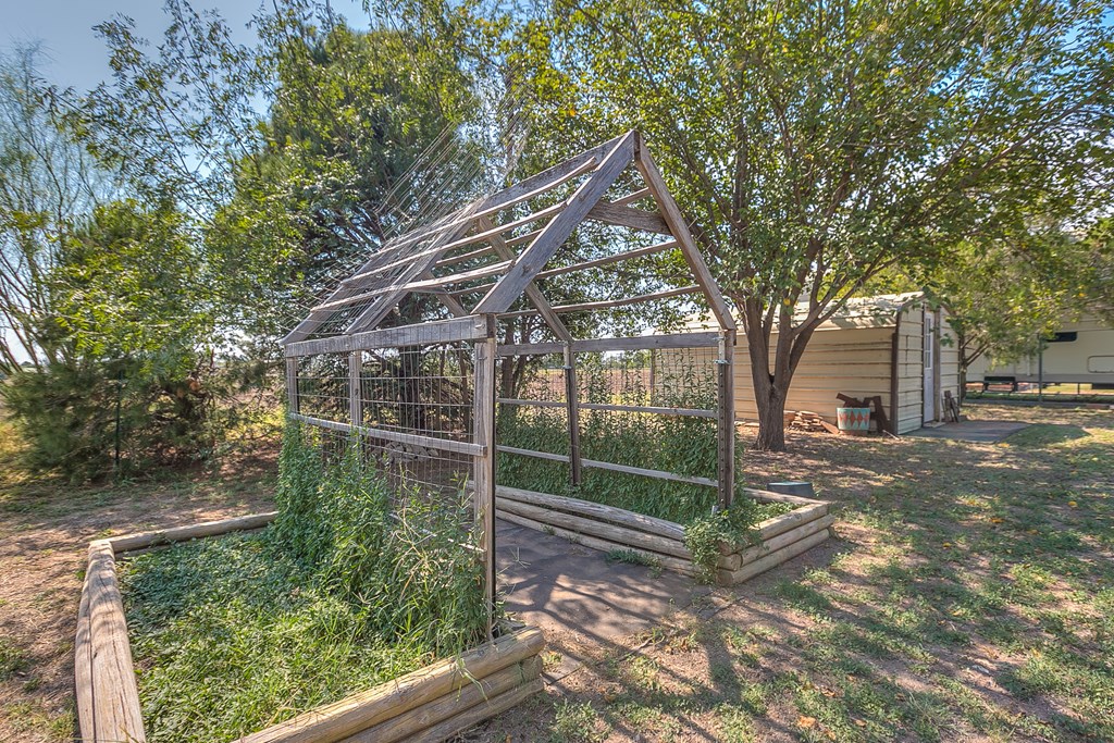 1027 Butterfly Lane Property Photo 34