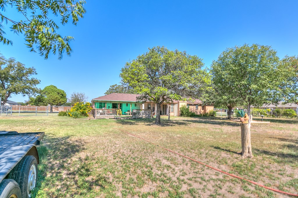 1027 Butterfly Lane Property Photo 38