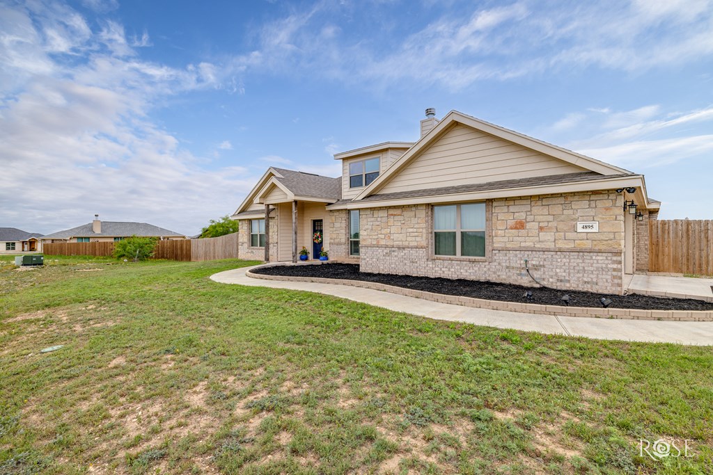 4895 Grey Wolf Lane Property Photo 4