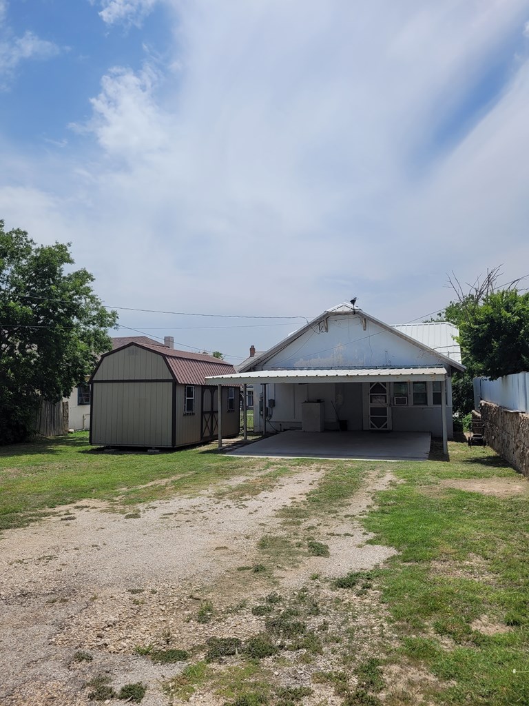 608 N Broadway St Property Photo 10