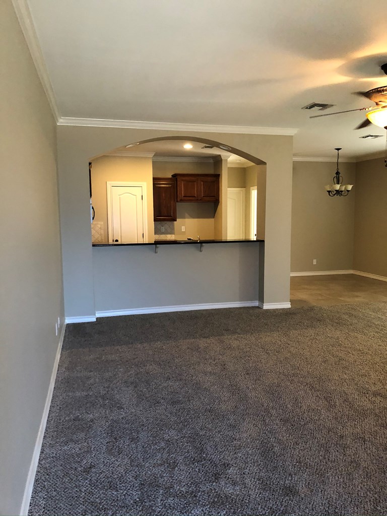 4214 Lexington Place Property Photo 3