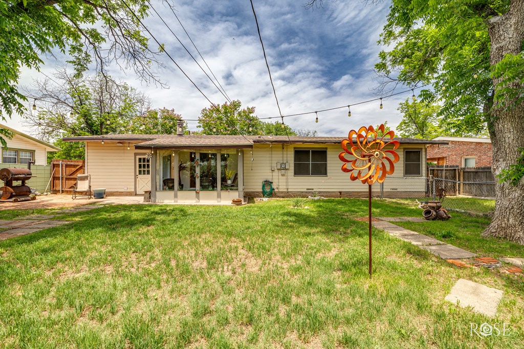 2519 Yale Ave Property Photo 9