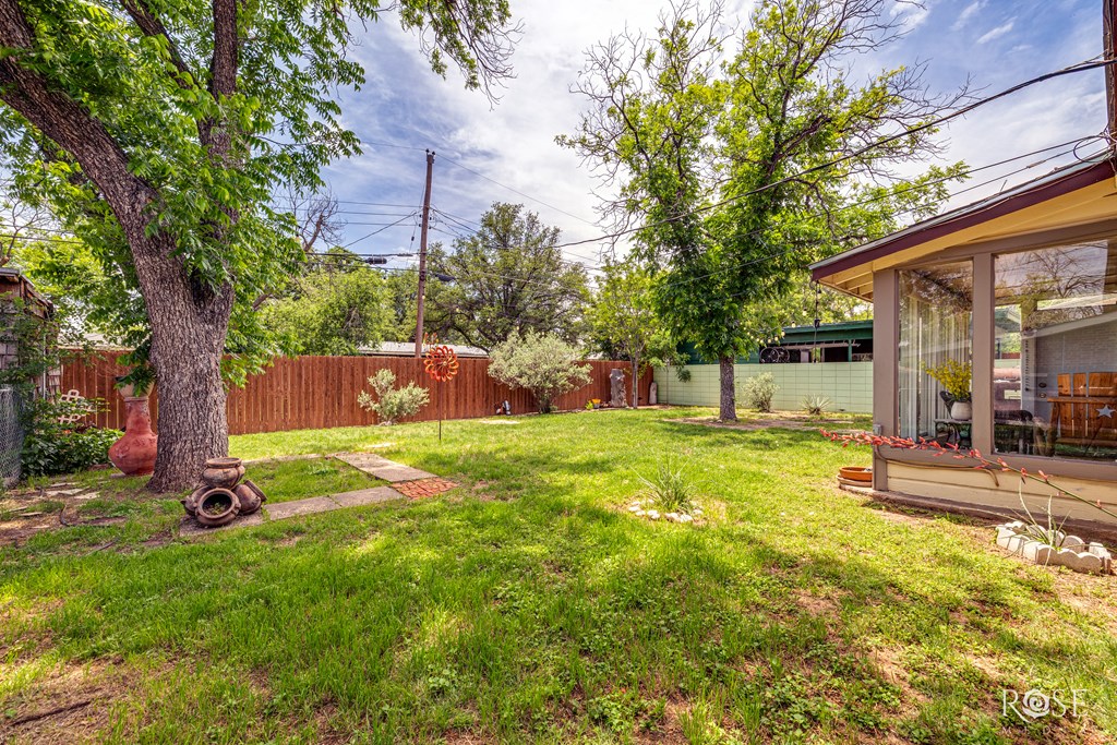 2519 Yale Ave Property Photo 10