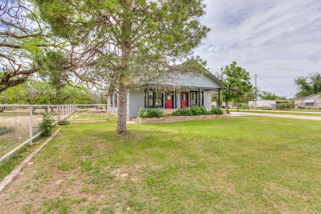 3805 Ogden St Property Photo 4