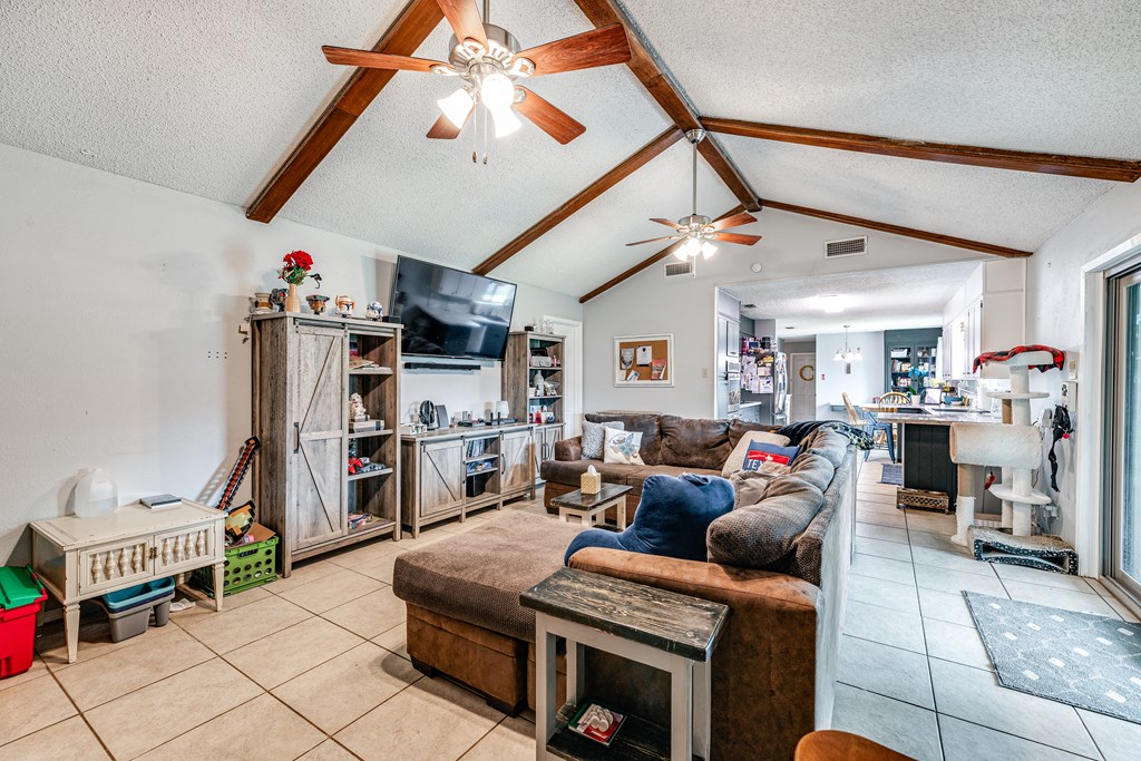 3213 Sunset Dr Property Photo 3