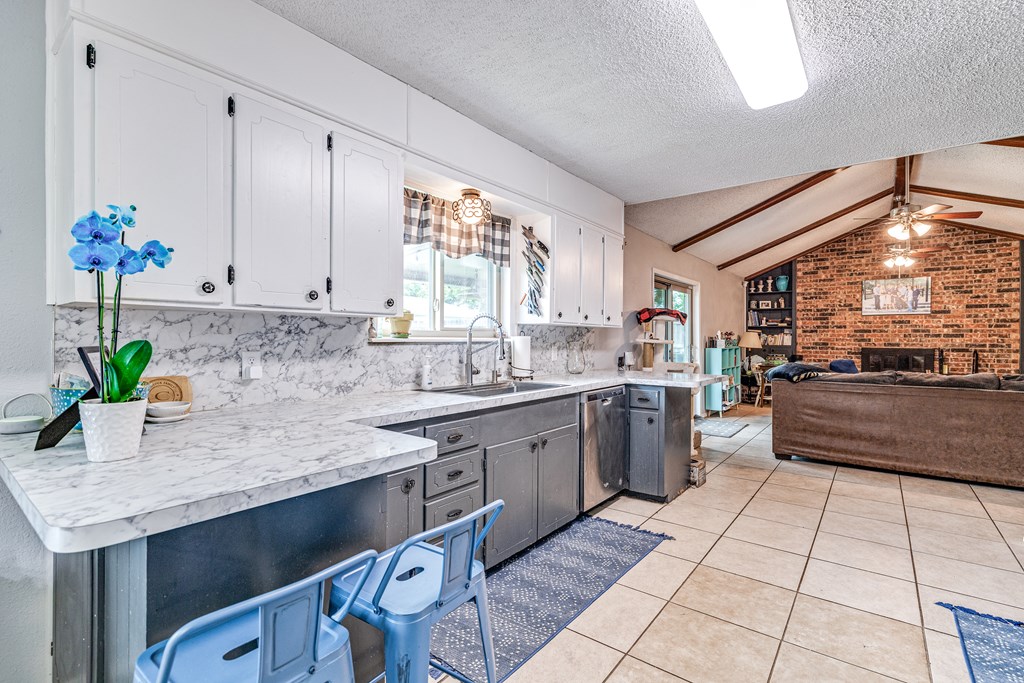 3213 Sunset Dr Property Photo 13