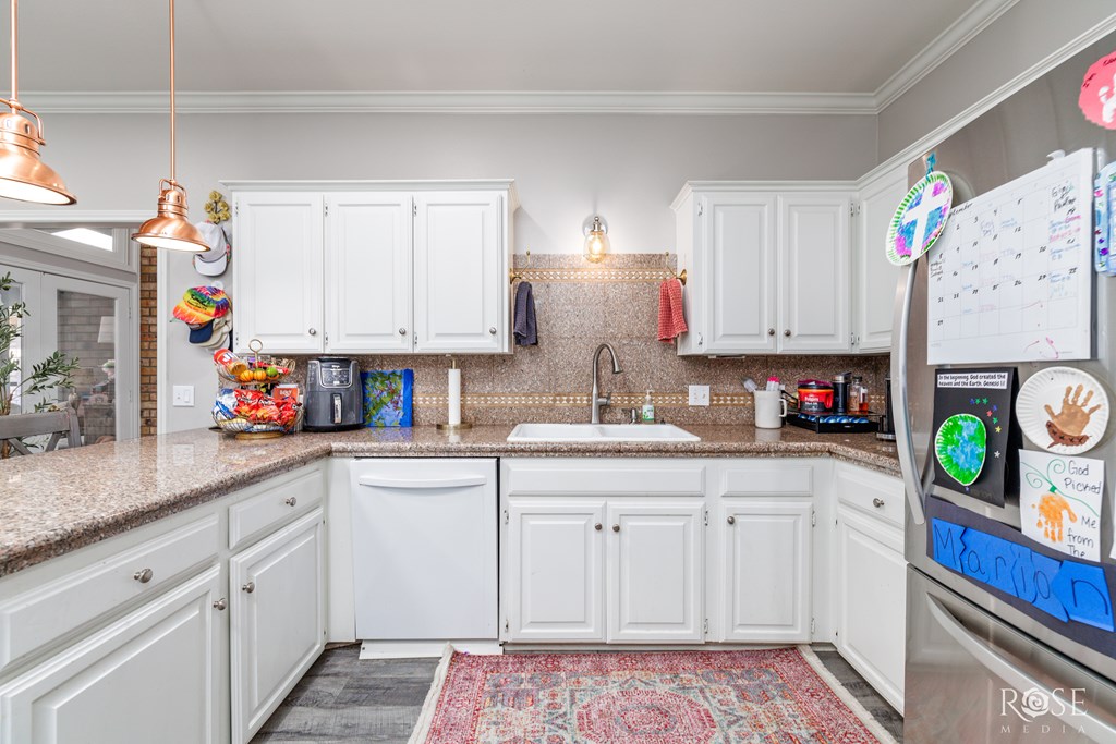 5410 Lake Tr Court Property Photo 8