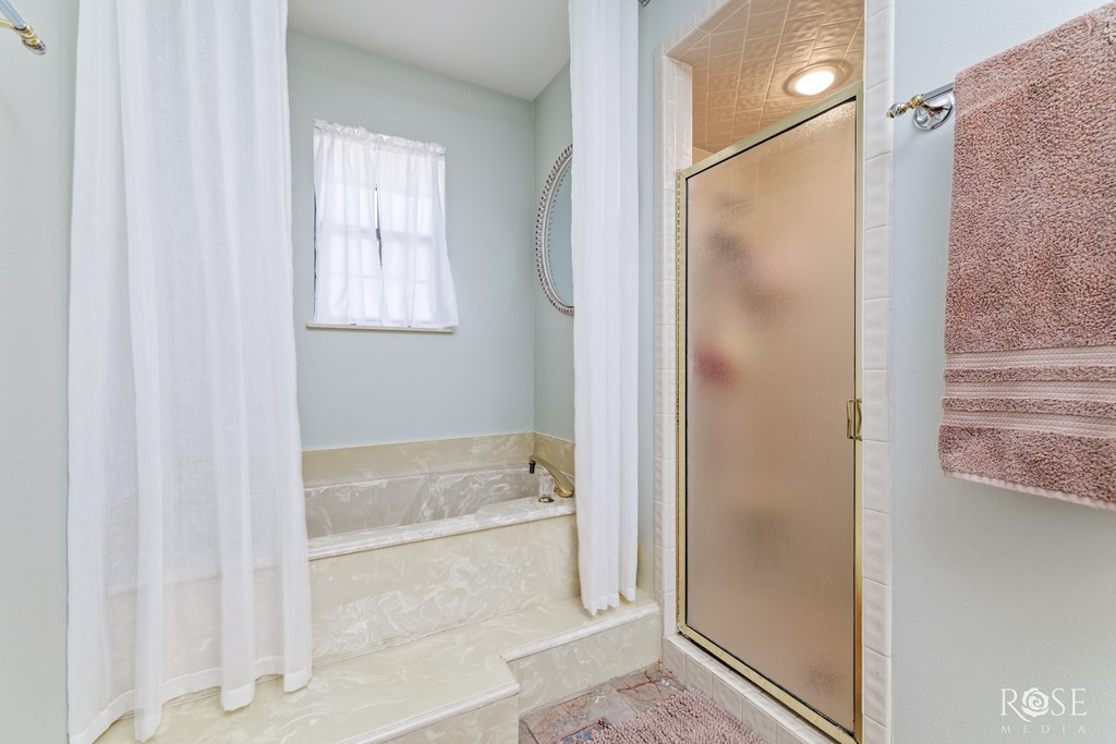 5410 Lake Tr Court Property Photo 14