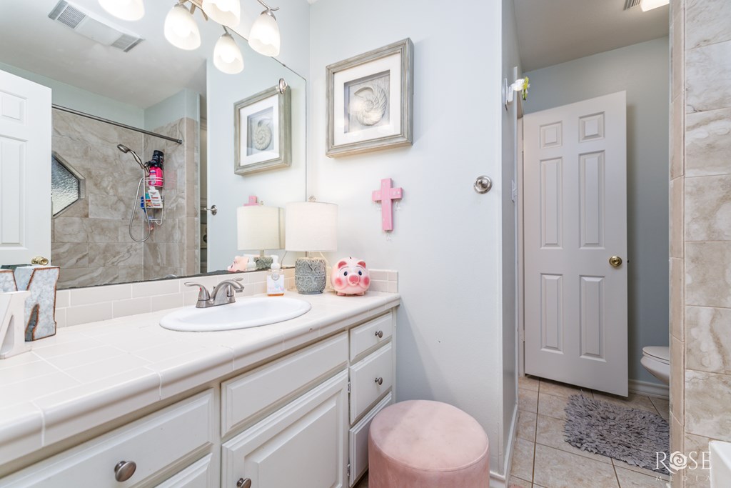 5410 Lake Tr Court Property Photo 16