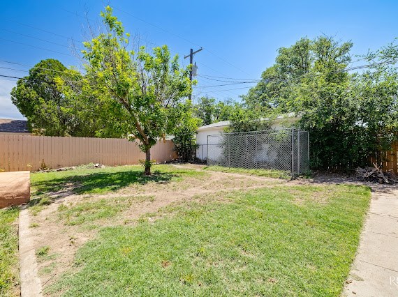 2229 Waco St Property Photo 26