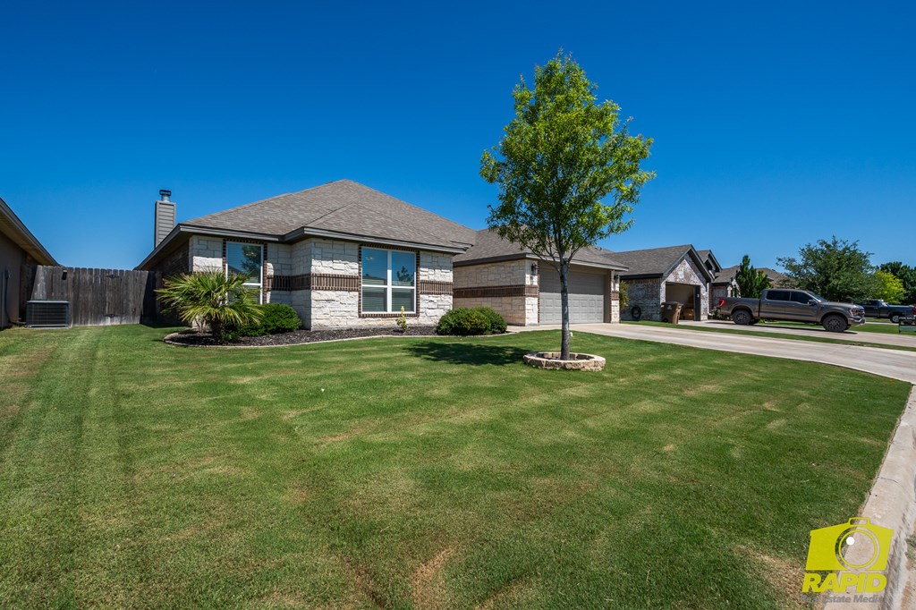5929 Tarin St Property Photo 6