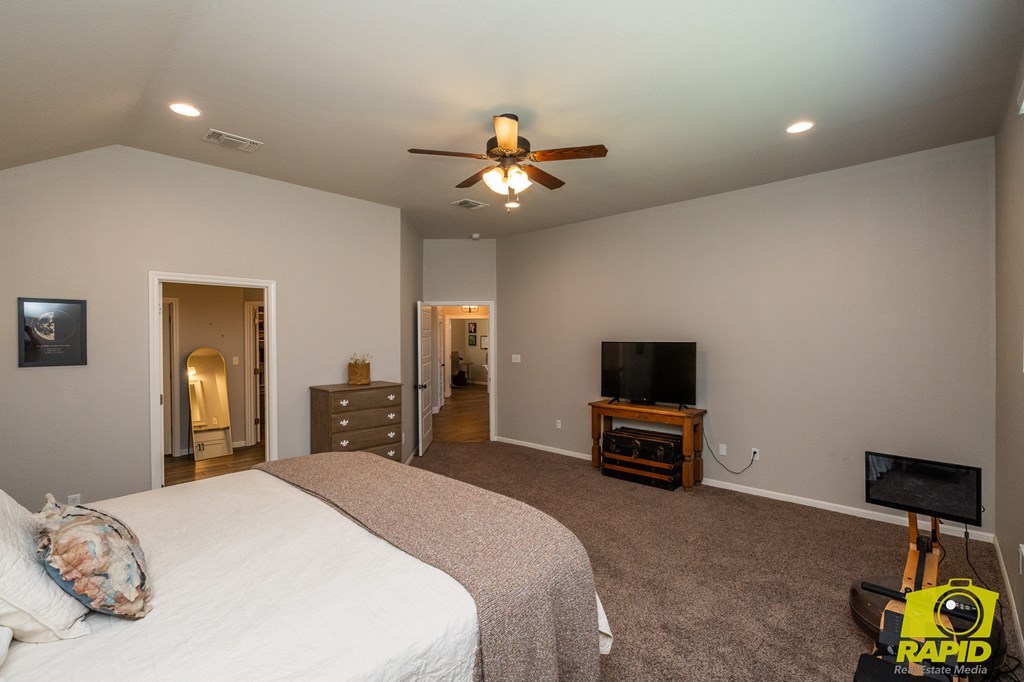 5929 Tarin St Property Photo 12