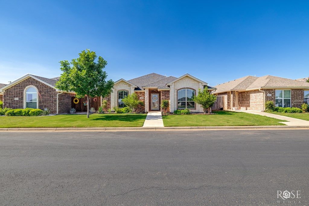 4137 Sedona Trail Property Photo 2