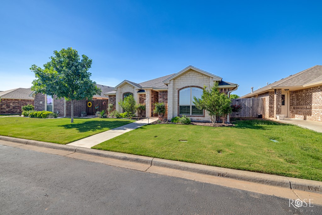4137 Sedona Trail Property Photo 3