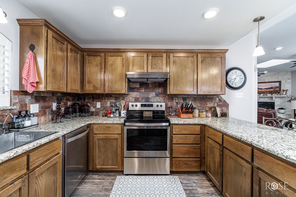 4137 Sedona Trail Property Photo 13